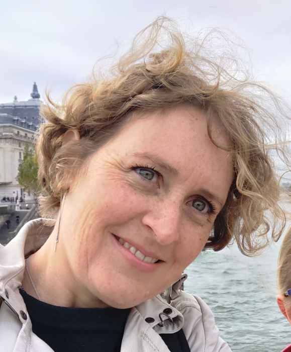 Dr Julie Chaix
