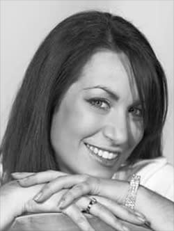 Claire ARNOULT