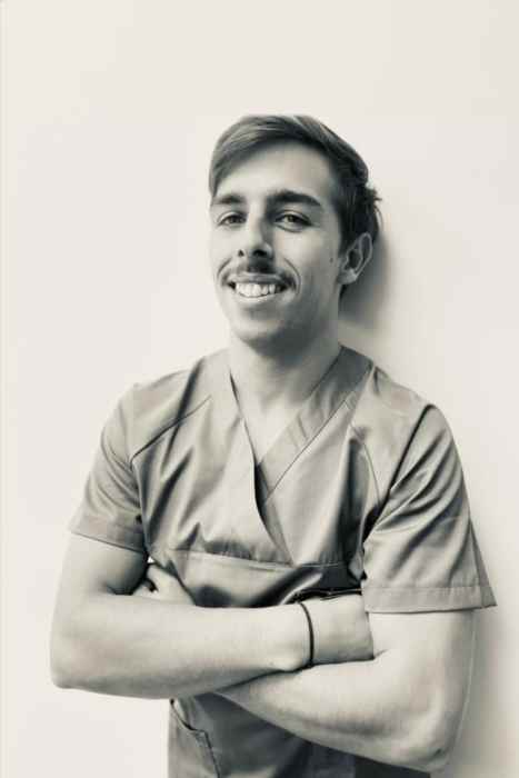 Dr Hugo Senal, Chirurgien dentiste à Le Bouscat
