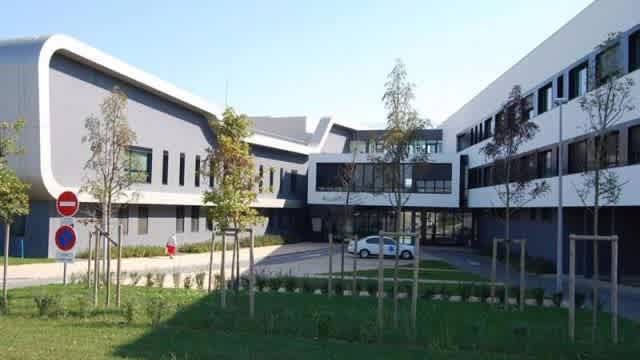 Dr Chantal LE LU