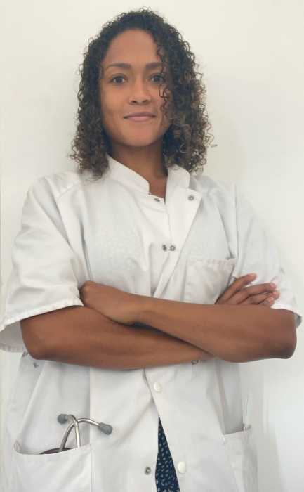 Dr Emily FLORO
