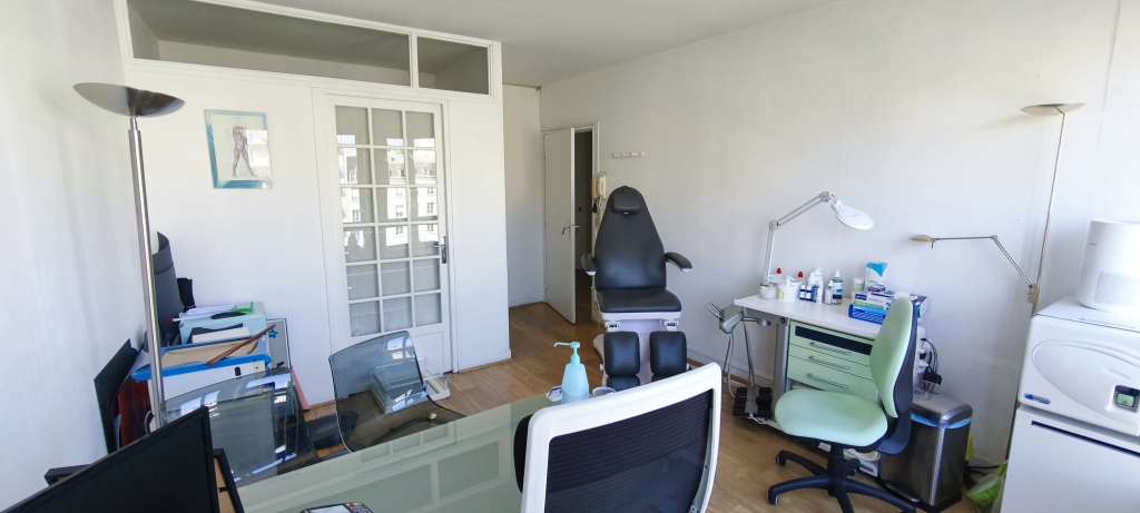 Denis Abrantes, Pédicure podologue à Neuilly-Sur-Seine
