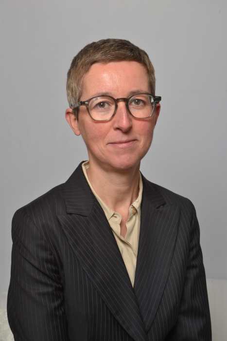 Dr Julia PROENCA