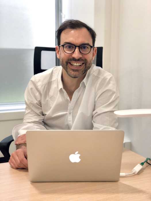 Dr Julien Niro, Gynécologue médical et obstétrique à Neuilly-Sur-Seine