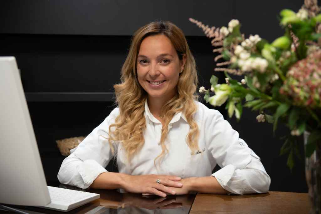 Dr Melanie AMIOT