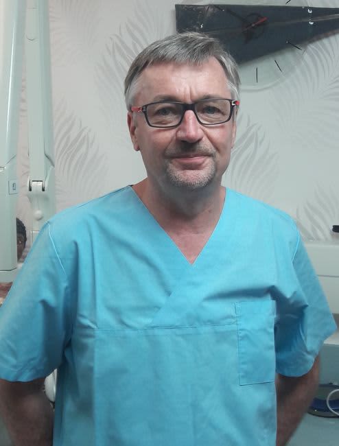 Dr Benoit Loth