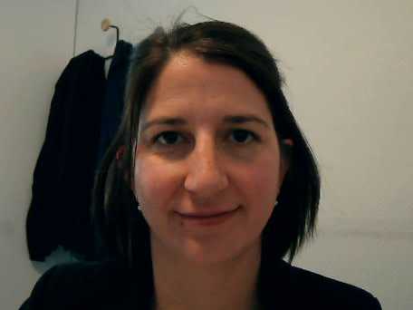 Dr MELANIE BOUCLY