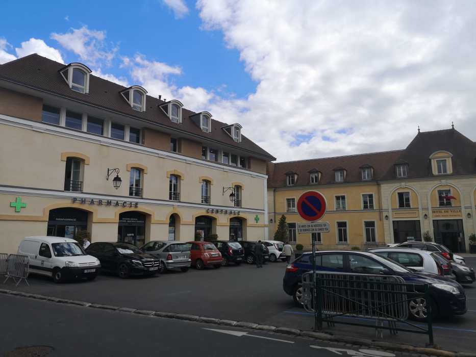 Pharmacie du Marché, Pharmacie à VerrièresleBuisson
