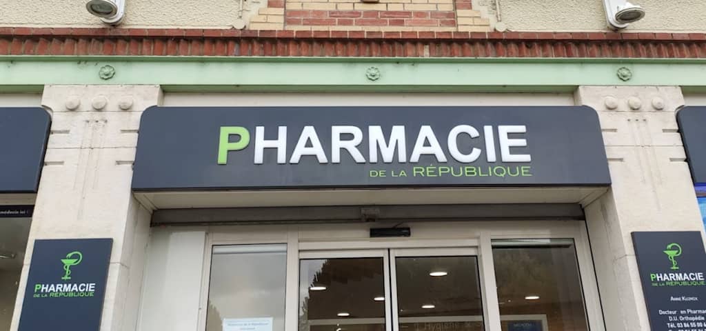 Pharmacie De La République, Médecin généraliste à Tonnerre