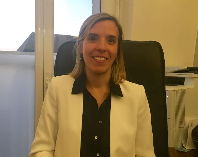 Dr Aurélie BOUVIER, Chirurgien viscéral et digestif à Dijon