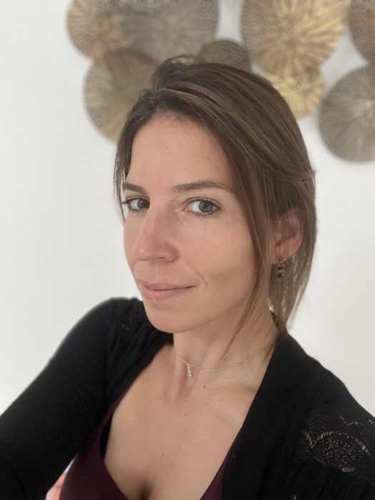 Dr CLAIRE BEAUVOIS