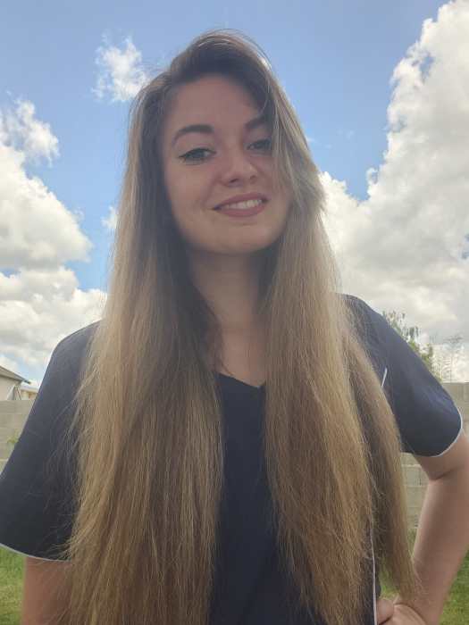 Amandine DESCOMBES