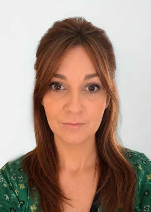 KAREN DUMAS