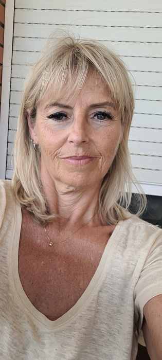 SOPHIE LECAPLAIN