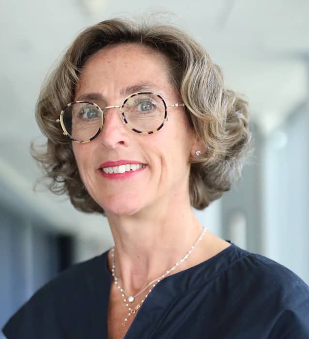 Dr Anne Paumier, Obstétricien à Avenue Claude Bernard, 44800 Saint-Herblain