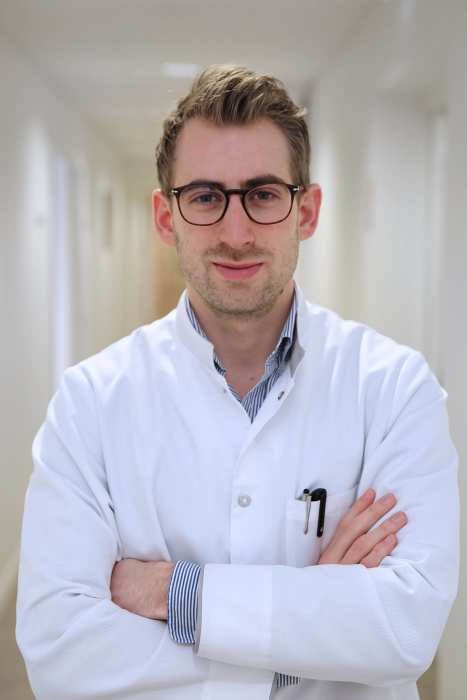 JEREMY CASTE