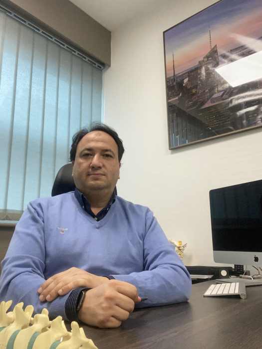 Dr Amine Lahlou, Neurochirurgien à Lille
