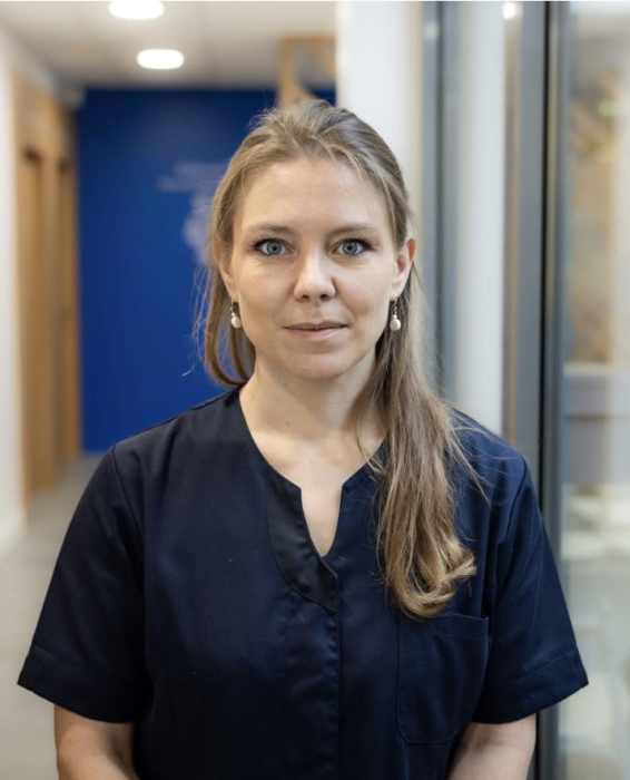 Dr Claire Sechter