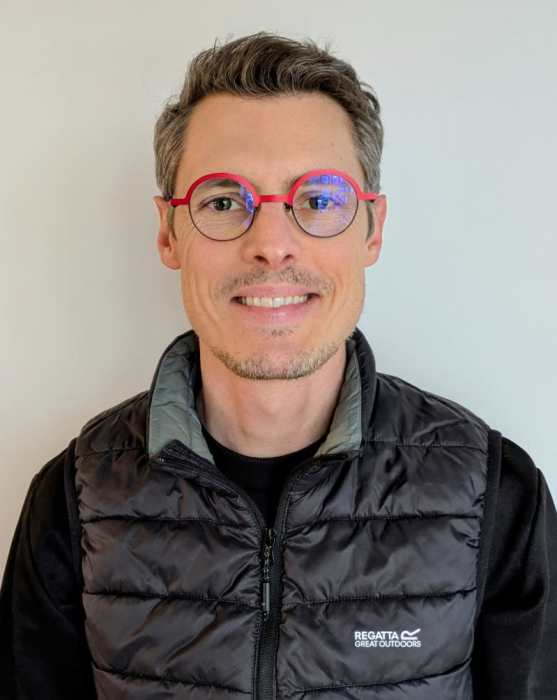 Dr Steven Corre
