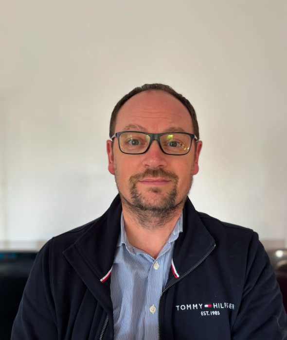 Dr Thomas DOREAU