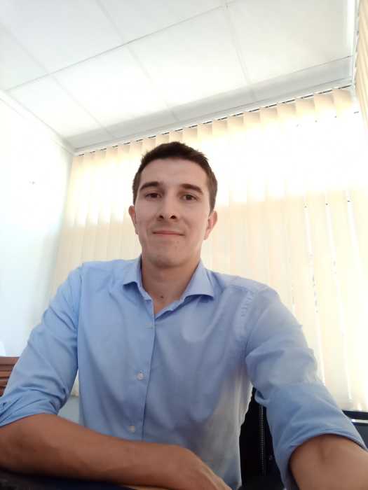 Dr MICHAEL TAIN