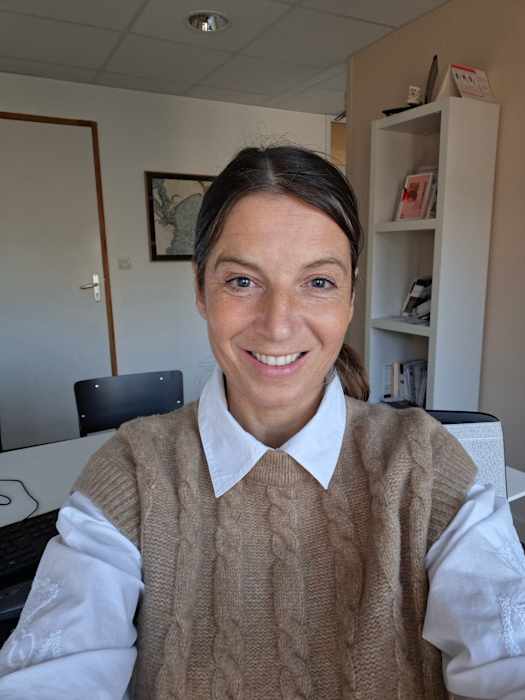 Dr TIFENN COUCHOURON