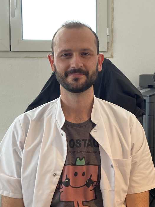 Dr Urko Perret