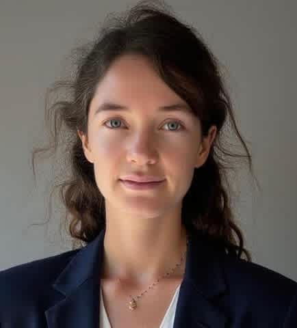 Dr Charlotte BABAU