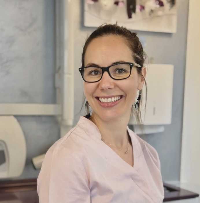 Dr Annelise Tichit