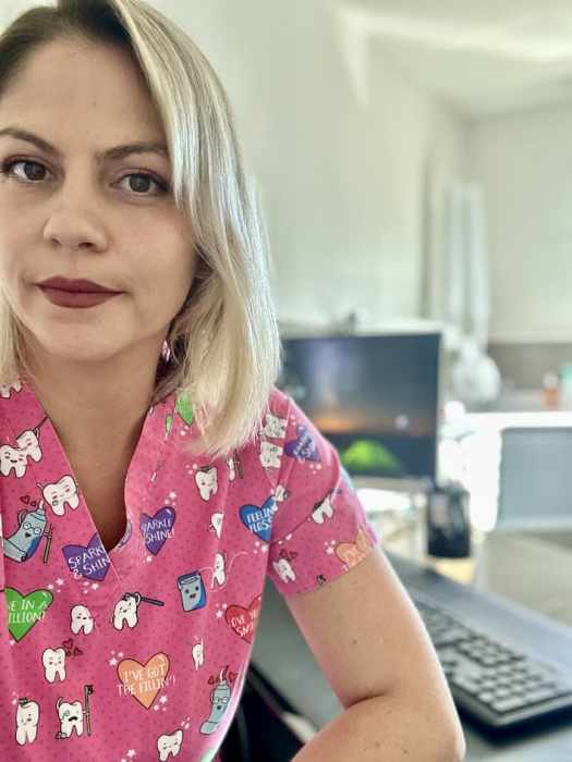 Dr Roxana Pugna