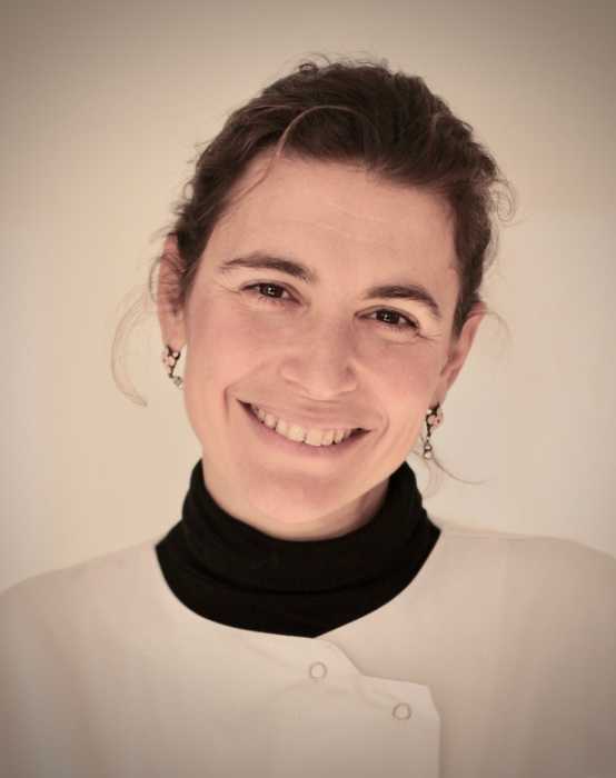 Dr Caroline Cérès-Tournois, Gynécologue obstétricien à Albertville