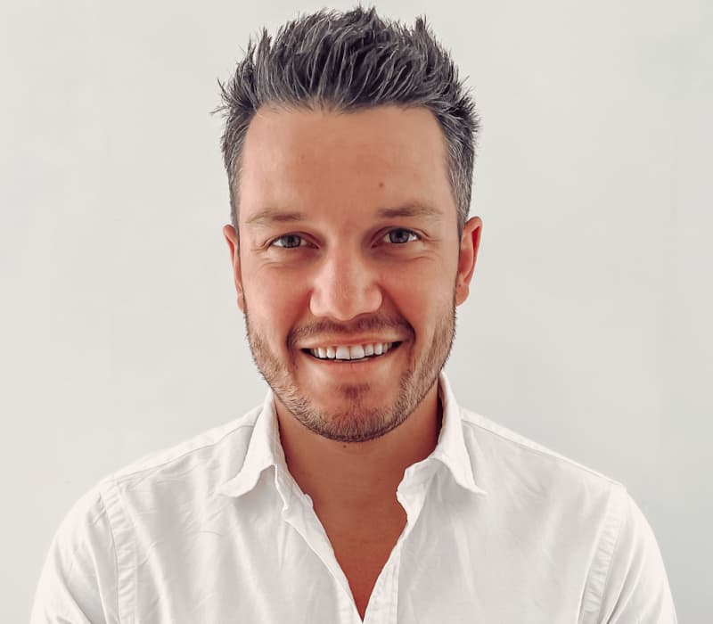Dr Valentin Zyla