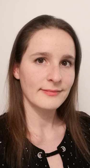 Dr FLORA MASCART