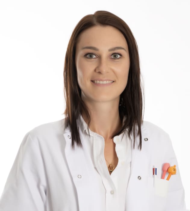 Dr Sarah STOEBENER