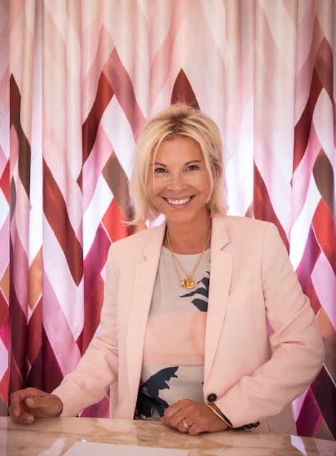 Dr Emmanuelle Carle, Chirurgien plasticien et esthétique à Valence