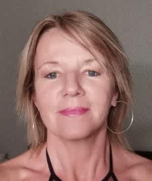 Véronique MANON