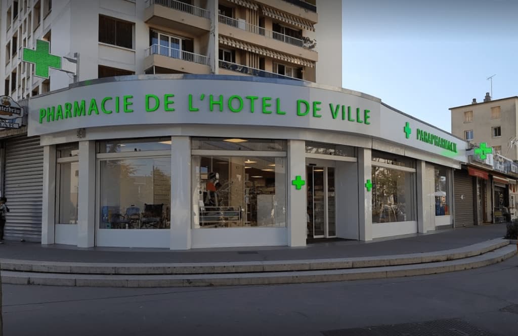 Pharmacie De L'Hôtel De Ville - Saint-Priest