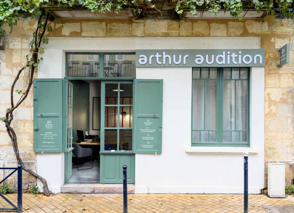 Arthur Audition - Audioprothésiste D.e - Bordeaux, Audioprothésiste à Bordeaux