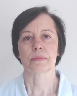 Dr CHRISTINE IOOS