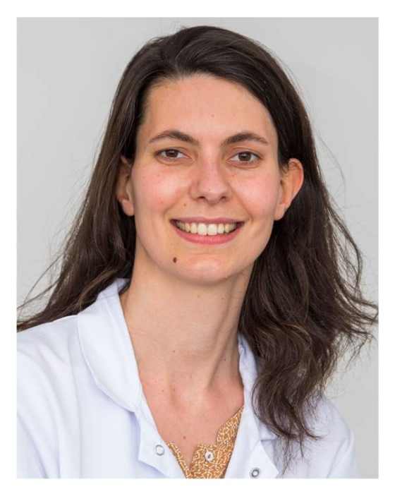 Dr Marie Berenice Popelin, Chirurgien urologue à Drancy