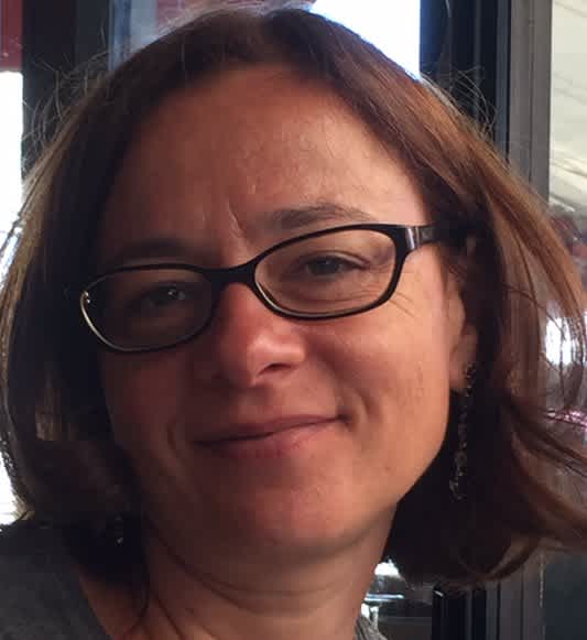 Dr Nadia BENYOUNES