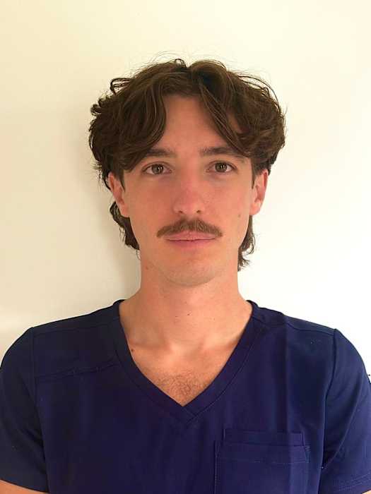 Hugo Bensa, Chirurgien dentiste à Saint-Paul-Lès-Dax