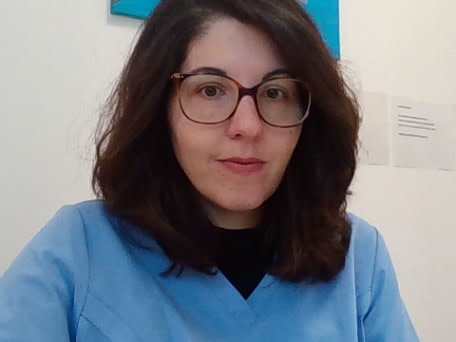 Dr JULIE LAPIERRE 