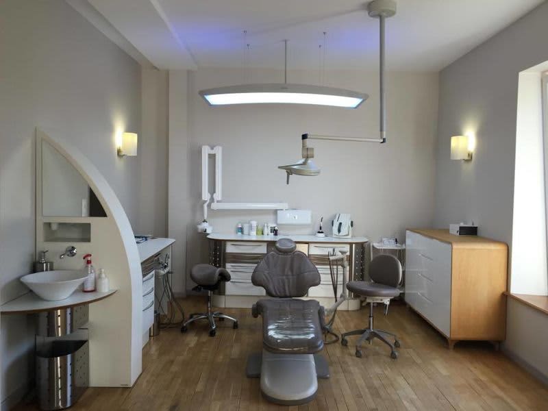 Dr Laurent CADIX, Chirurgien-dentiste à Épinal : Prenez RDV en ligne