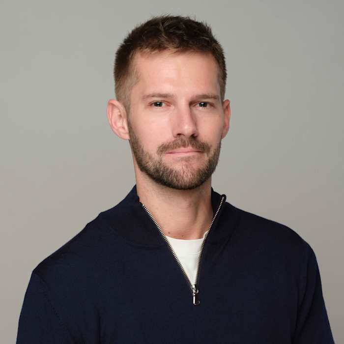 Dr Thomas Bleron