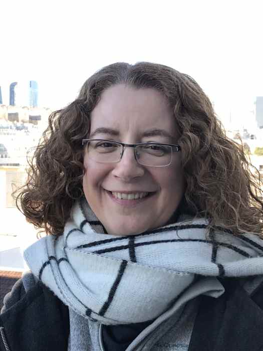 Hélène De LAHARPE