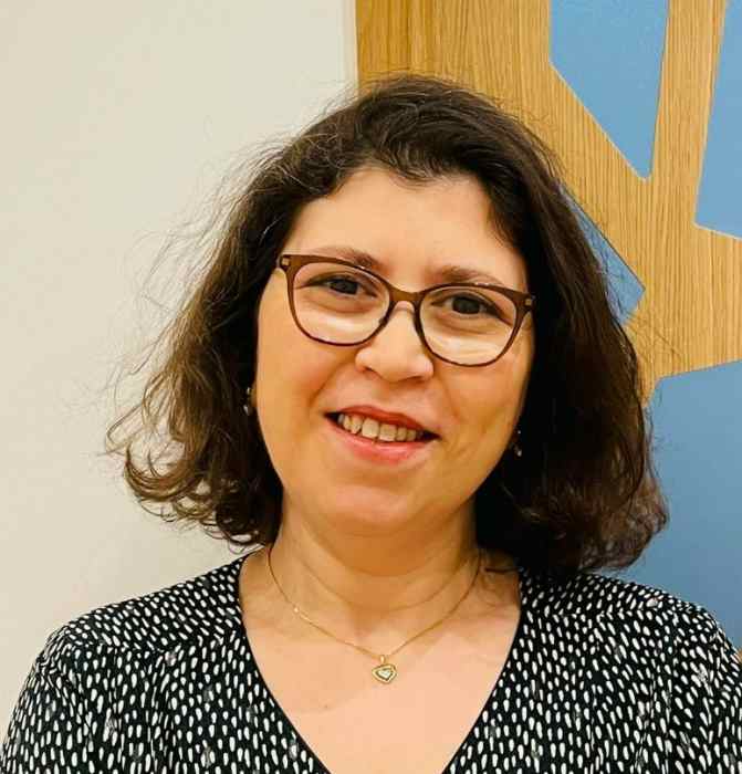 Dr Karima Kaddour, Dermatologue à Paris