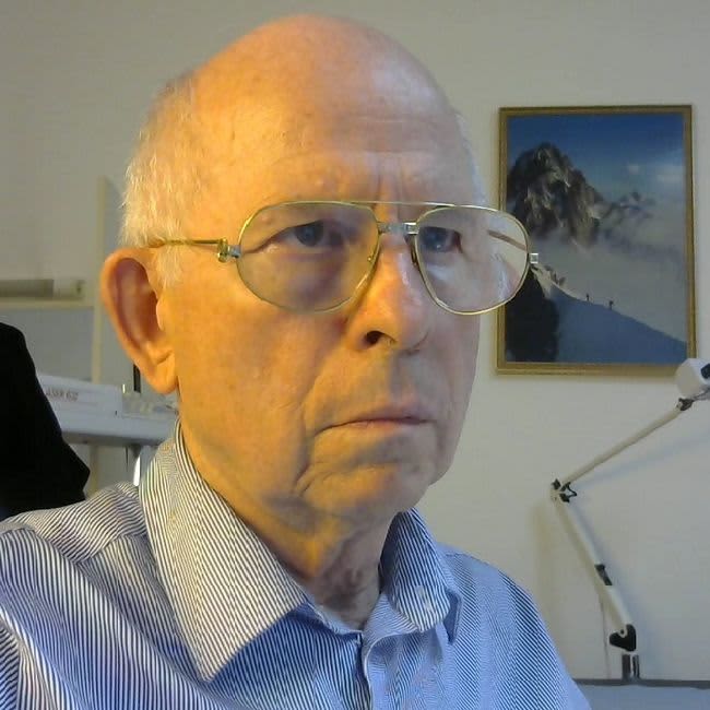 Dr Francois NOVICZKY
