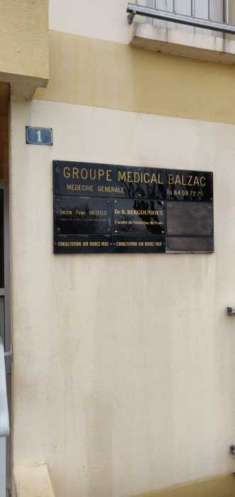 Dr Brigitte BERGOUNIOUX