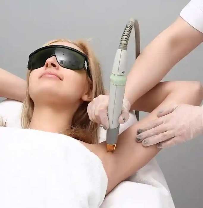 Centre Derma Pole 